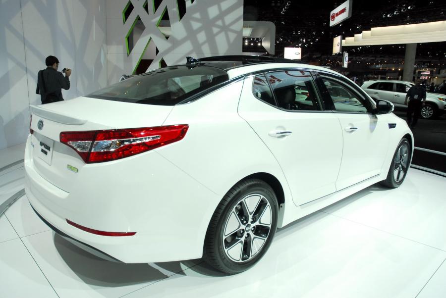  Kia Optima Hybrid 2011 года  (фото 28 из 29)